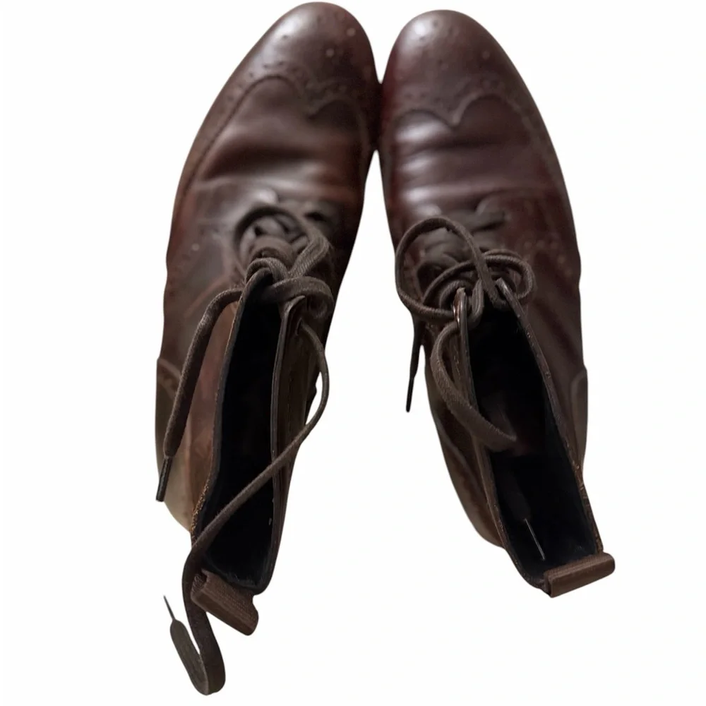 Thursday Boot Company Men's Dark Brown Leather Chukka Brogue Boots, pre-owned